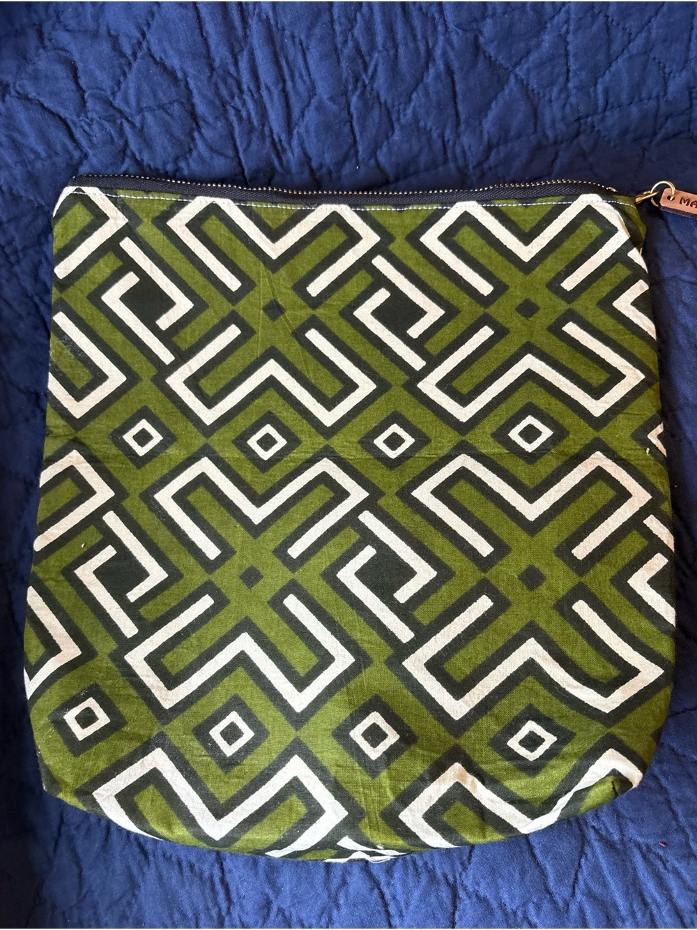 Green Geometric Print Women’s Zip Pouch